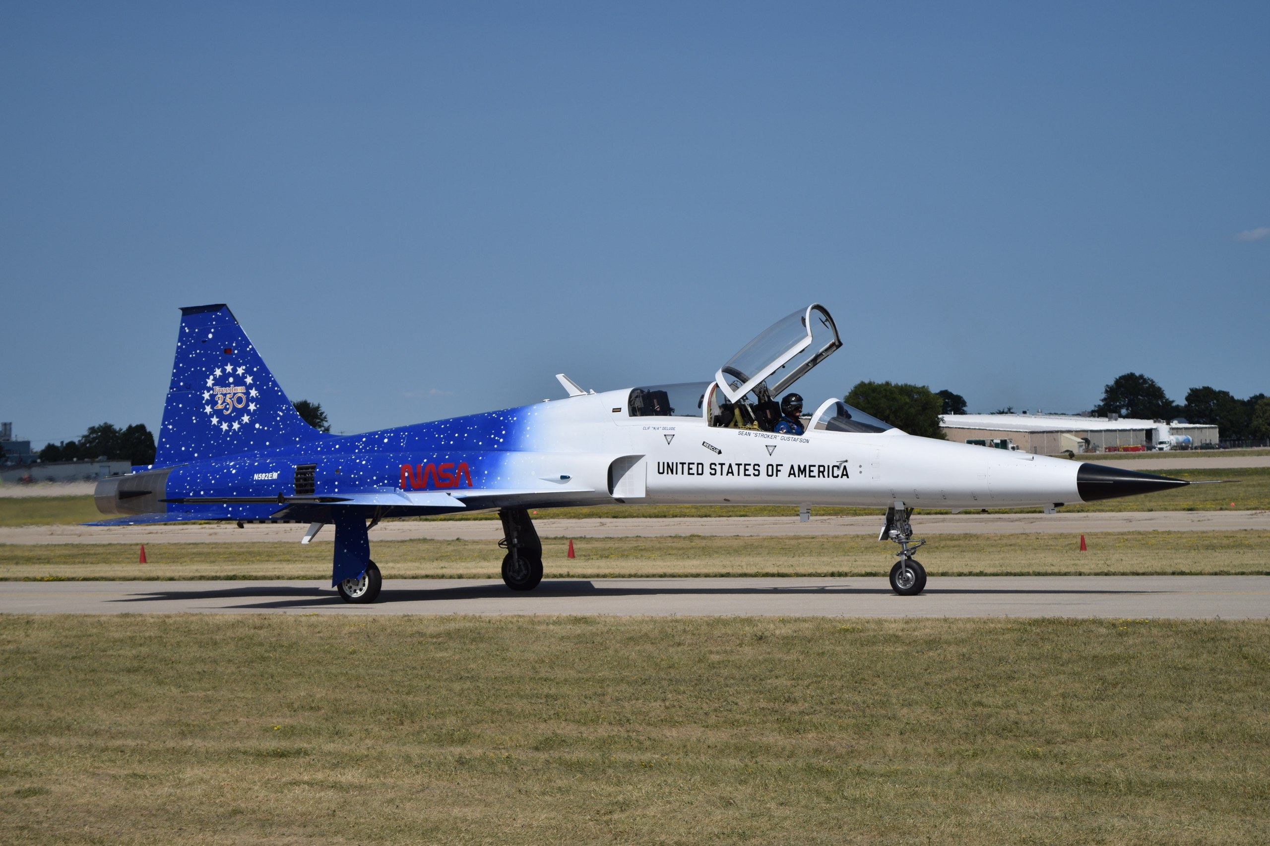 N592EM